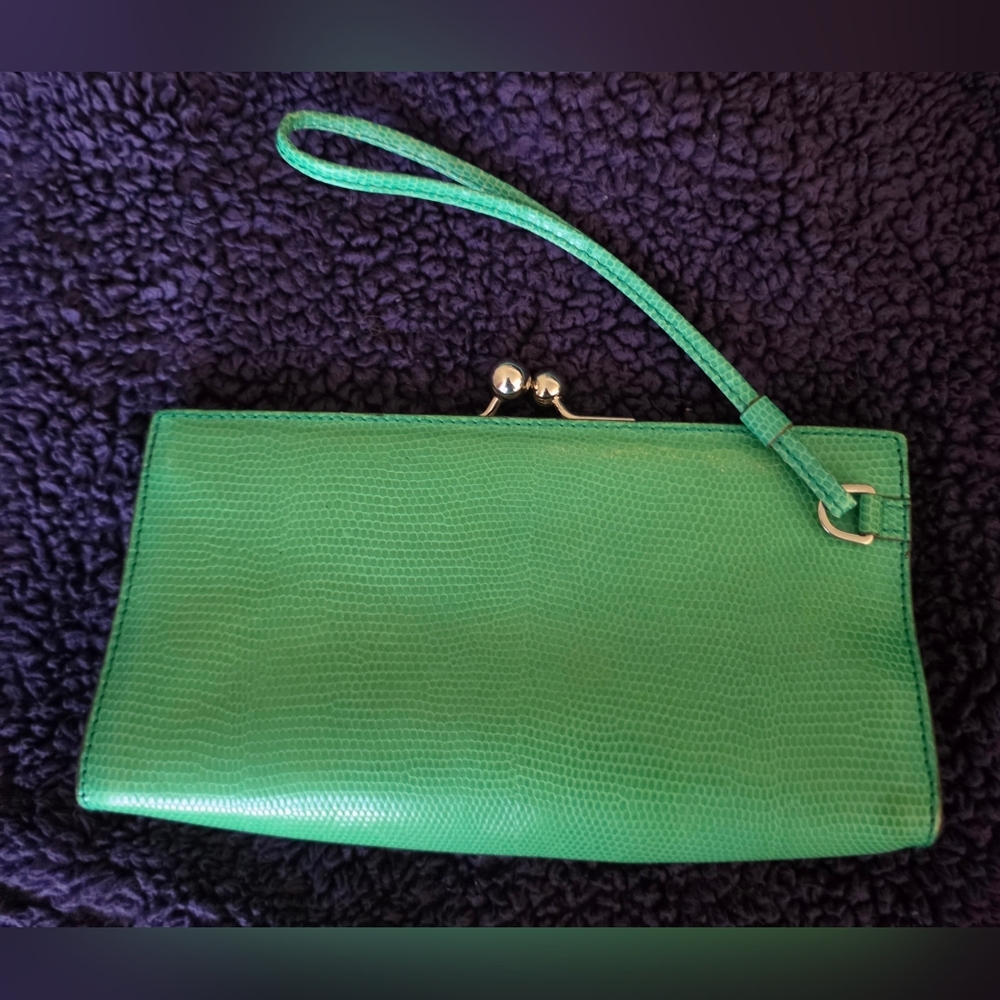 Burberry Vintage Green Wristlet Kiss Lock